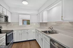 104 Susan Constant Ct, Norristown, PA 19401 - Photo 7