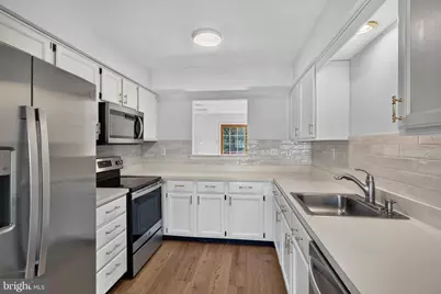 104 Susan Constant Court #4, Norristown, PA 19401 - Photo 5