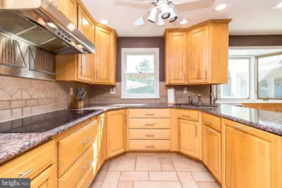 2049 Valley View Way, Lansdale, PA 19446 - Photo 13