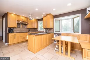 2049 Valley View Way, Lansdale, PA 19446 - Photo 19
