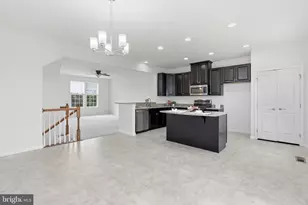 225 Tulip Ln, Gilbertsville, PA 19525 - Photo 11