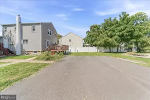 210 Summer Ave, Horsham, PA 19044 - Photo 3