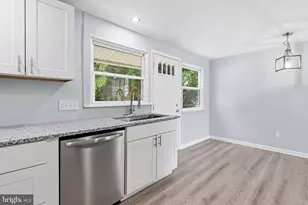 226 Oxford Cir, Norristown, PA 19403 - Photo 11