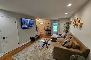 138 Nottoway Dr, Blue Bell, PA 19422 - Photo 3