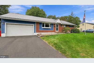 523 Sherwood Lane, Hatboro, PA 19040 - Photo 1