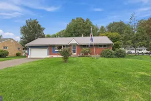 523 Sherwood Ln, Hatboro, PA 19040 - Photo 7