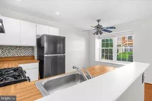 509 Crystal Ln, West Norriton, PA 19403 - Photo 9