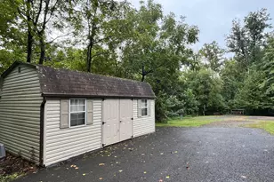 1005 Mill Hill Rd, East Greenville, PA 18041 - Photo 7