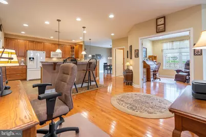 1075 Burgundy Circle, Pennsburg, PA 18073 - Photo 15