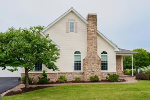 1075 Burgundy Cir, Pennsburg, PA 18073 - Photo 7