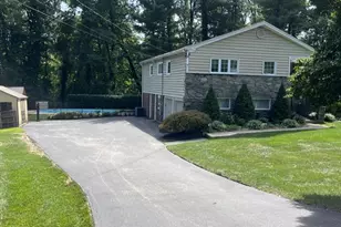 558 Sprague Rd, Penn Valley, PA 19072 - Photo 3