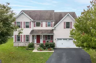 110 Harvest Glen Dr, Harleysville, PA 19438 - Photo 1