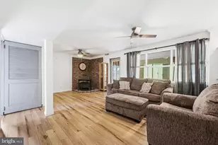 38 Red Rowan Ln, Plymouth Meeting, PA 19462 - Photo 9