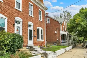 943 Queen St, Pottstown, PA 19464 - Photo 3