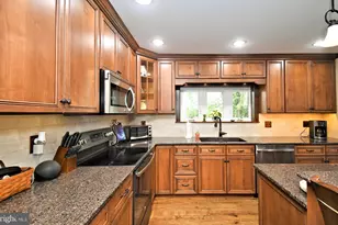 204 Neiffer Rd, Schwenksville, PA 19473 - Photo 31