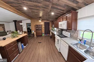 636 Stream View Dr, North Wales, PA 19454 - Photo 5