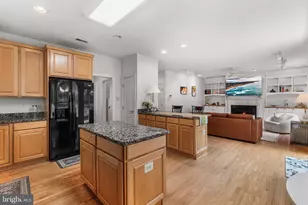 407 Spring Garden Ln, Conshohocken, PA 19428 - Photo 9