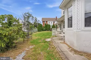1447 Powell St, Norristown, PA 19401 - Photo 29