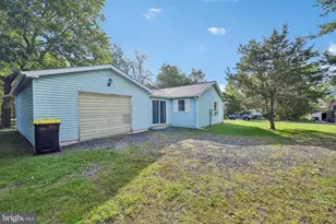 213 Pleasantview Ave, Schwenksville, PA 19473 - Photo 39