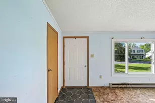 213 Pleasantview Ave, Schwenksville, PA 19473 - Photo 3