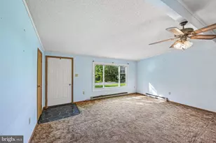 213 Pleasantview Ave, Schwenksville, PA 19473 - Photo 5