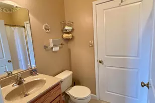 1022 Bordeaux Ln, Pennsburg, PA 18073 - Photo 9