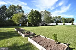 117 Meadowland Dr, Red Hill, PA 18076 - Photo 3