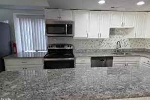 805 Stonybrook Dr, West Norriton, PA 19403 - Photo 5