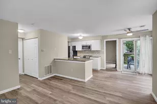 607 Foxcroft Cir, Royersford, PA 19468 - Photo 5