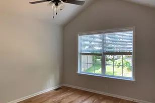 327 W Maple Ave, Ambler, PA 19002 - Photo 9