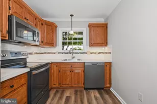 2461 E High St, Pottstown, PA 19464 - Photo 9