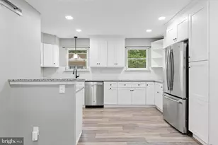 1729 N Hills Dr, Norristown, PA 19401 - Photo 9