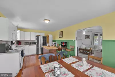 210 E Howard Street, Stowe, PA 19464 - Photo 13