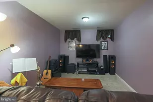 1210 Pin Oak Dr, Perkiomenville, PA 18074 - Photo 17