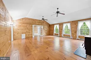 1819 Snyder Rd, Green Lane, PA 18054 - Photo 13