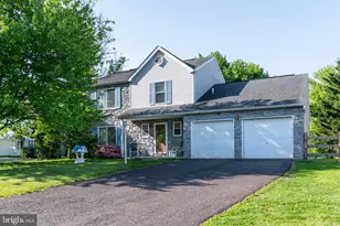 616 Jennifer Ln, Gilbertsville, PA 19525 - Photo 1