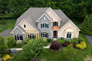 600 Harpers Ln, Huntingdon Valley, PA 19006 - Photo 3