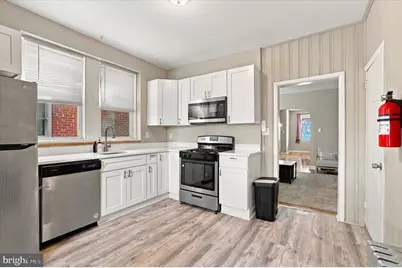 117 W Wood Street, Norristown, PA 19401 - Photo 9