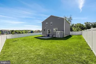 111 Snoopy Ln, Schwenksville, PA 19473 - Photo 7
