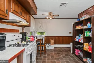 2105 Swamp Pike, Gilbertsville, PA 19525 - Photo 9