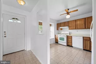420 Snowflake Cir, West Norriton Twp, PA 19403 - Photo 3