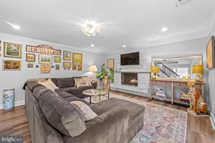 1242 County Line Rd, Wayne, PA 19087 - Photo 5