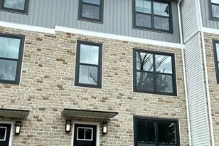 135 Cobblestone Dr, Harleysville, PA 19438 - Photo 1