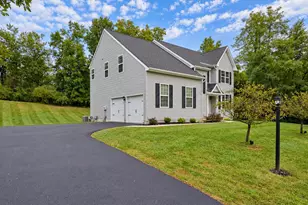 3043 Samantha Way, Gilbertsville, PA 19525 - Photo 3