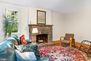 2063 Harts Ln, Conshohocken, PA 19428 - Photo 7