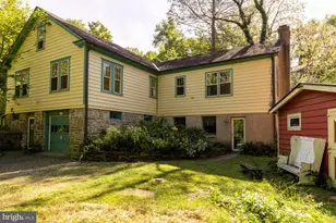 2063 Harts Ln, Conshohocken, PA 19428 - Photo 3