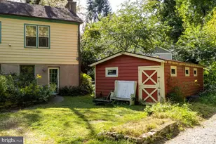 2063 Harts Ln, Conshohocken, PA 19428 - Photo 5