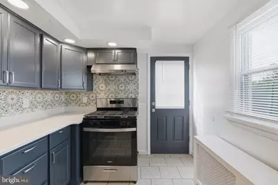 360 E Penn Street, Norristown, PA 19401 - Photo 17