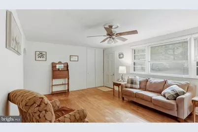 325 E Mount Kirk Avenue, Eagleville, PA 19403 - Photo 5