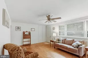 325 E Mt Kirk Ave, Eagleville, PA 19403 - Photo 5